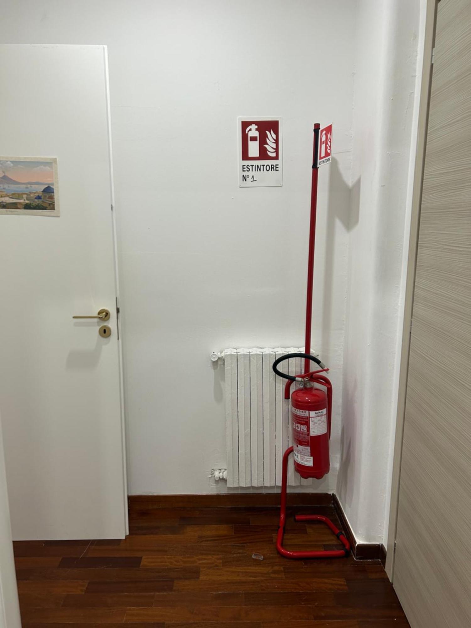 Exe Napoli Stadium Apartment Екстер'єр фото